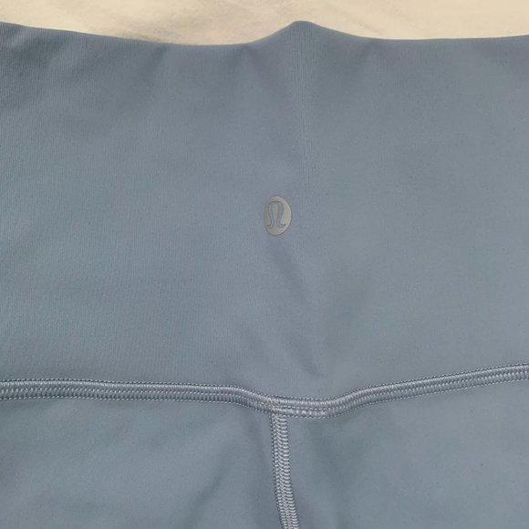 Wunder Under High-Rise Tight 28” *Full-on Luxtreme Size 6 in Chambray - Picture 7 of 9